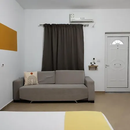 Iris アパート クサミル