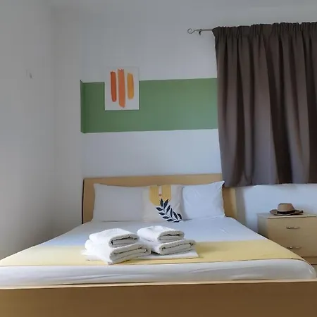 Iris アパート クサミル