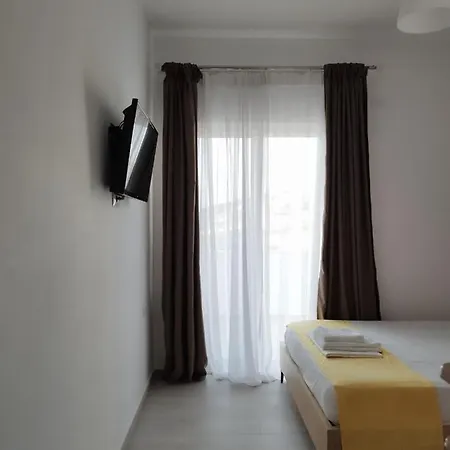 アパート Iris クサミル